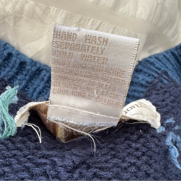 Embroidered natural fiber Floral Knit grandma sweater Cardigan - Picture 4 of 7